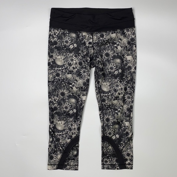 Lululemon Run Inspire Crop II Flowaunga Black Angel Wing Pants Size 8 - Picture 1 of 8